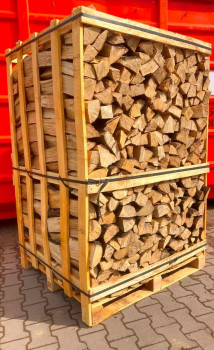 Buchenholz in 25 cm Holzlänge, kammergetrocknet mit Einwegbox (2 RM / 3,2 SRM)